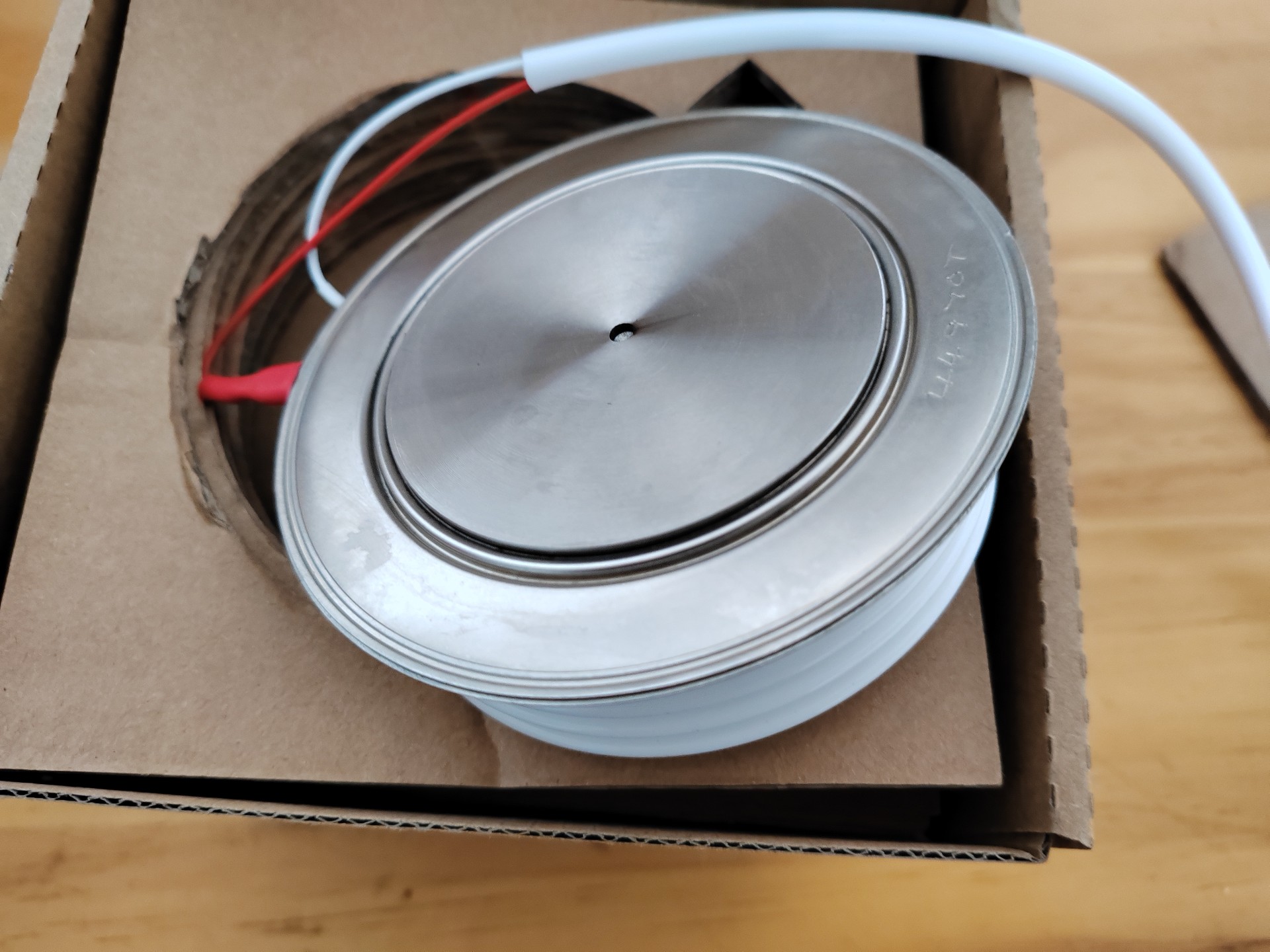 Selling thyristors and rectifier modules,The model is KPA700-40