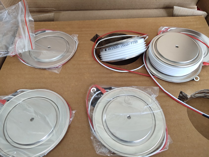 Selling thyristors and rectifier modules,The model is Y50ZPB0T